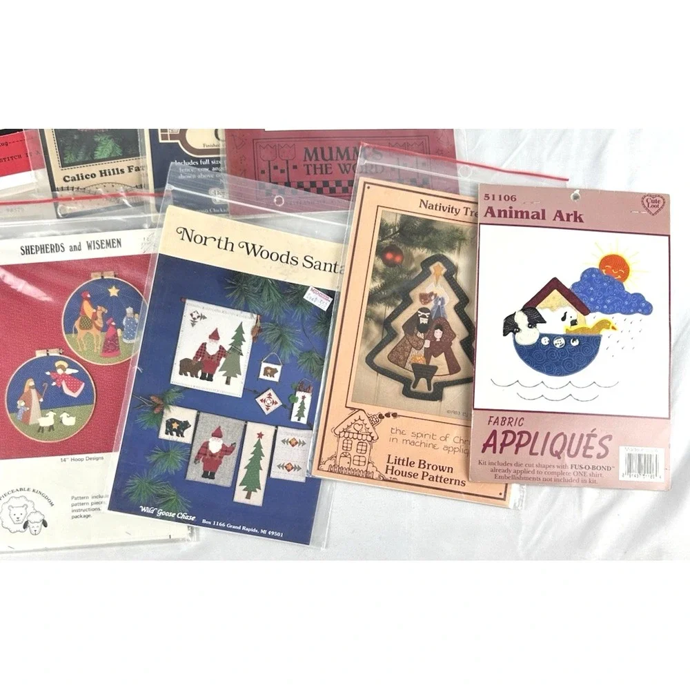Lot Of 19 Vintage Craft Quilt Patterns Christmas Wall Hangings Appliques 90s